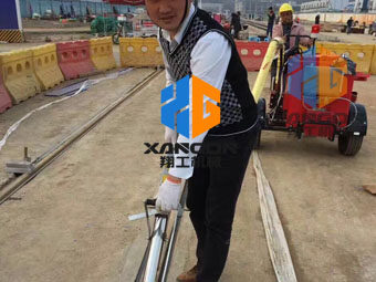 路面灌縫施工，選翔工機(jī)械瀝青灌縫機(jī)
